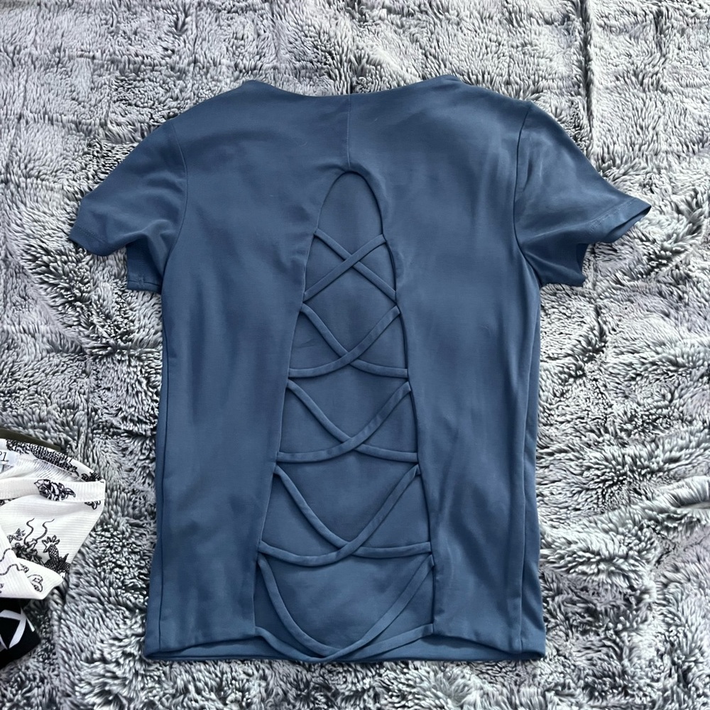 Women’s backless top